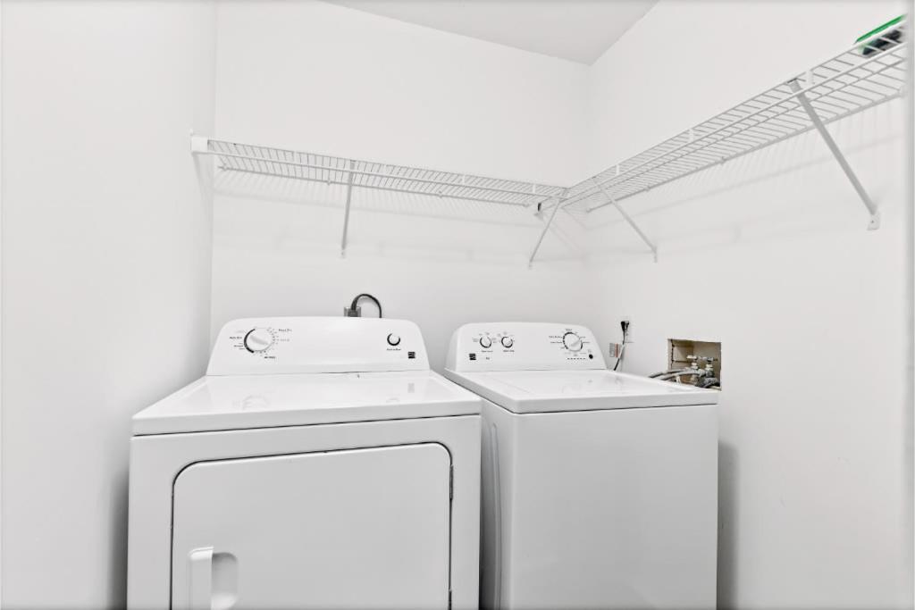 布雷登顿Scenic And Vibrant 1Br With Balcony Gym Pool公寓 外观 照片