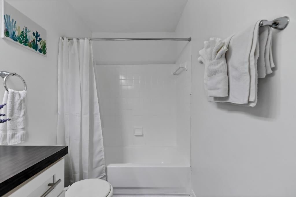 布雷登顿Scenic And Vibrant 1Br With Balcony Gym Pool公寓 外观 照片